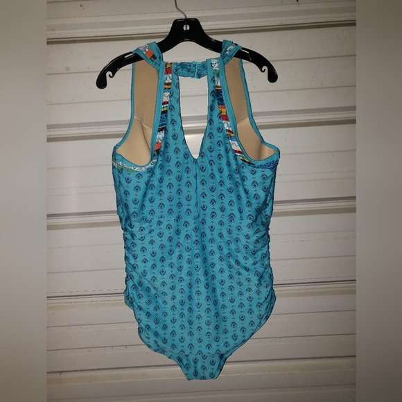 Plus Bra Size 38DDD Lane Bryant Plunging Neckline One Piece Swimsuit Swim New - Picture 5 of 6